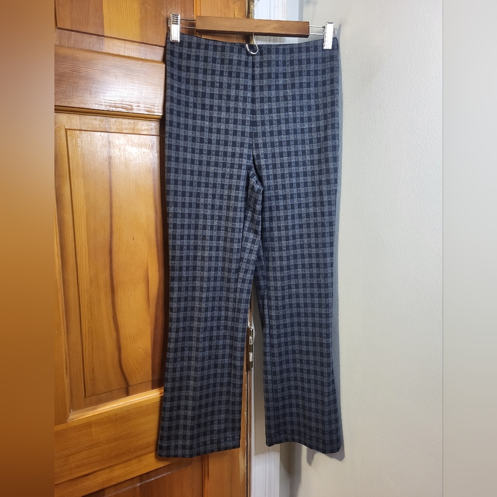 One by Chapter One Women's Plaid Leggings